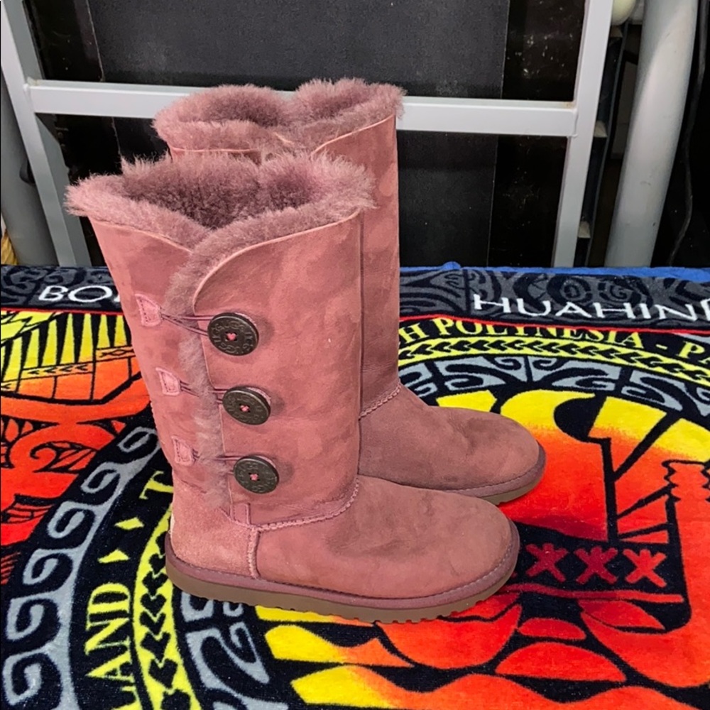 UGG Women's Ankle Boots in Brown - Picture 4 of 7